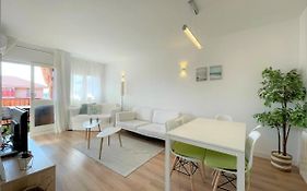 Apartamento Con Piscina Y Gran Terraza Con Vistas - Muy Cerca De La Playa, El Centro Y La Estacion