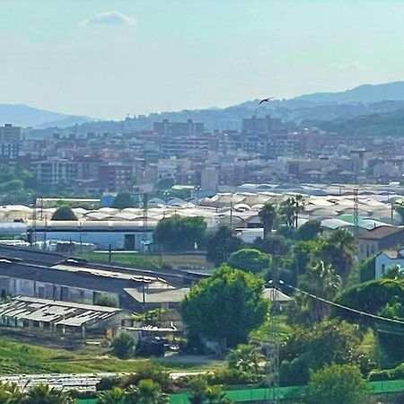 Apartamento Apartamento Con Piscina Y Gran Terraza Con Vistas - Muy Cerca De La Playa, El Centro Y La Estacion Vilassar De Mar Exterior foto