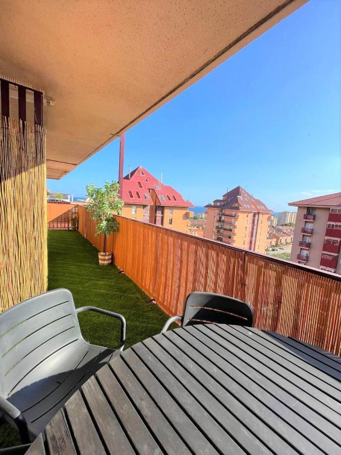 Apartamento Apartamento Con Piscina Y Gran Terraza Con Vistas - Muy Cerca De La Playa, El Centro Y La Estacion Vilassar De Mar Exterior foto